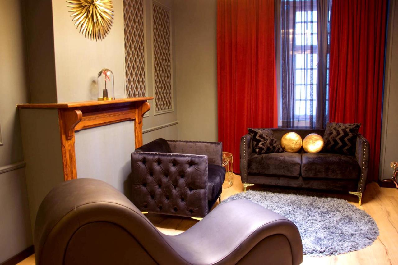 Romantic Boudoir-bleu De Panne